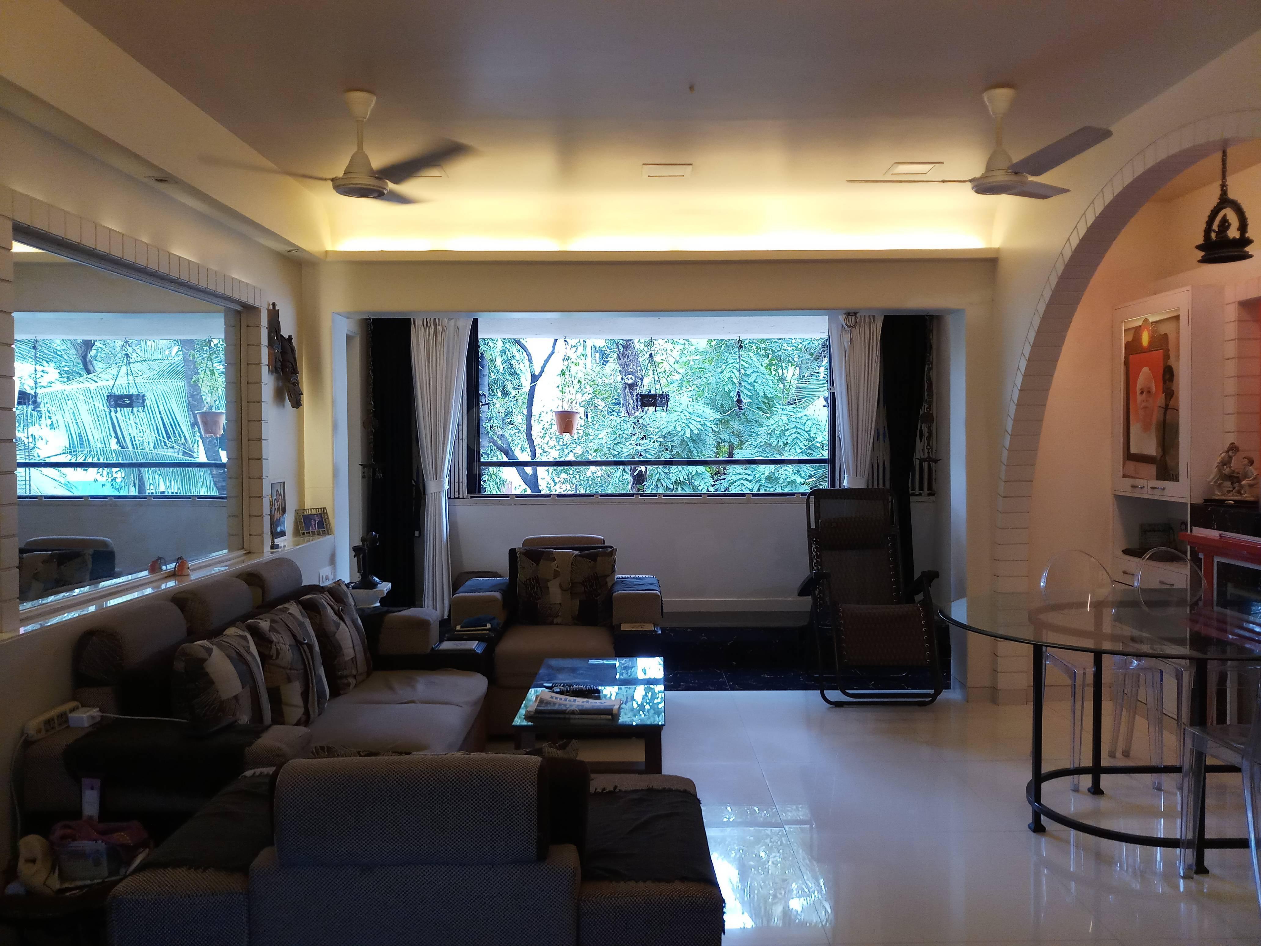 2 BHK Apartment for Sale in Dadabhai Cross rd no.1 Mumbai