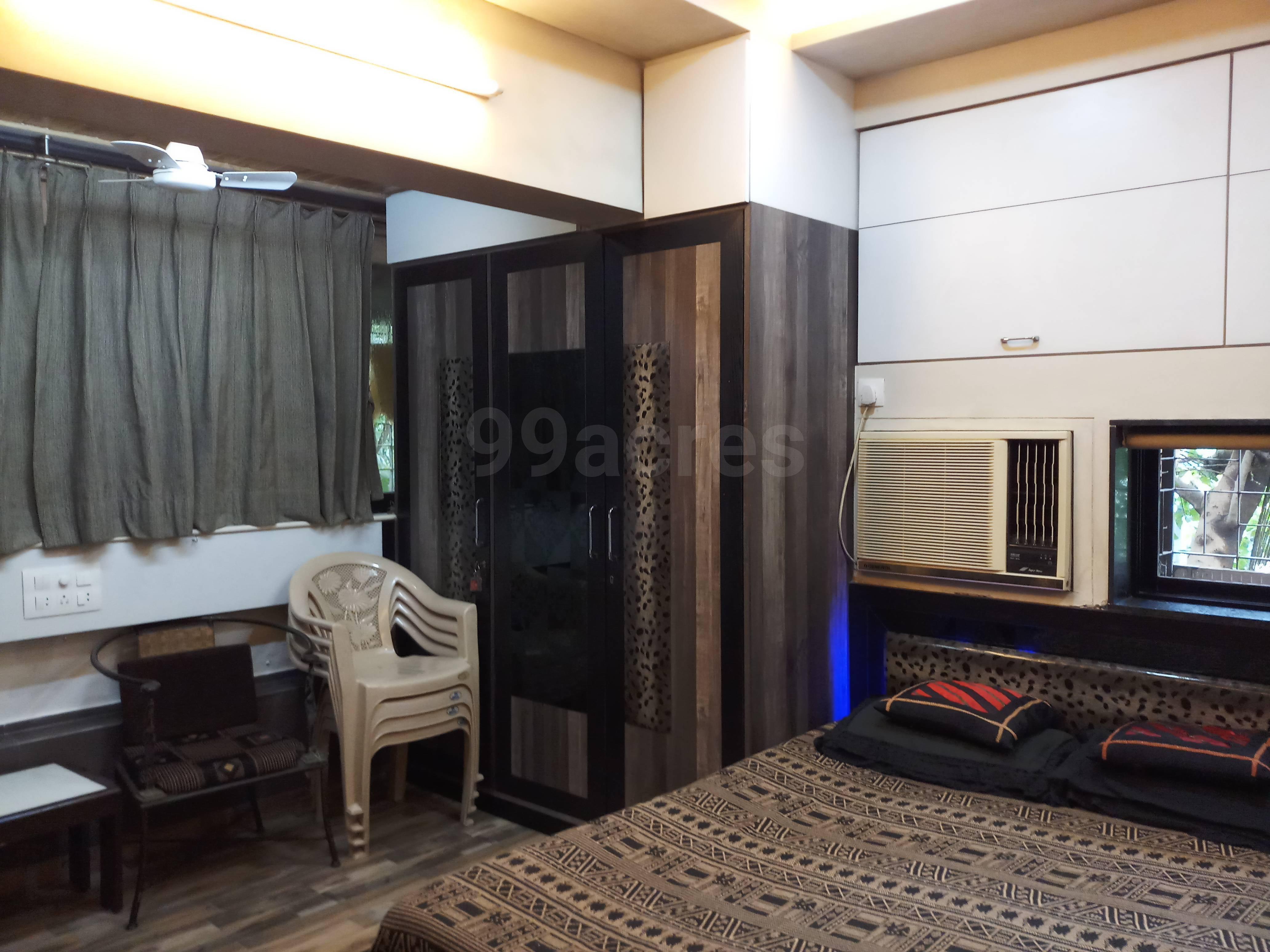 2 BHK Apartment for Sale in Dadabhai Cross rd no.1 Mumbai