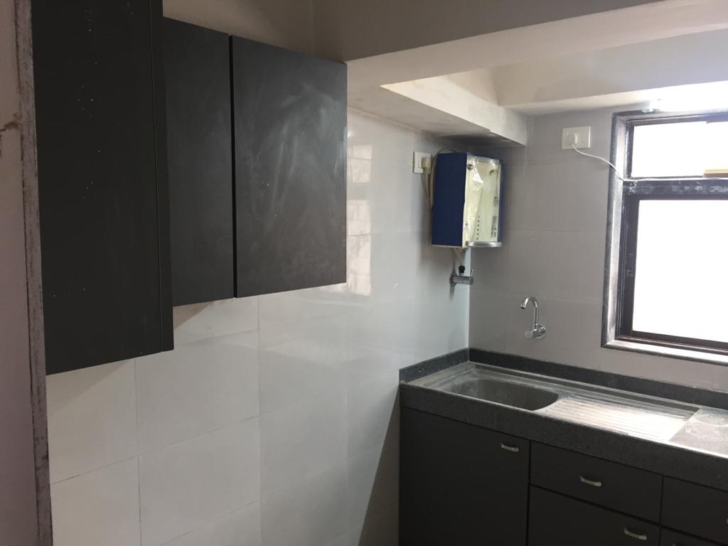 3 BHK Apartment for Rent in Almeida park Mumbai