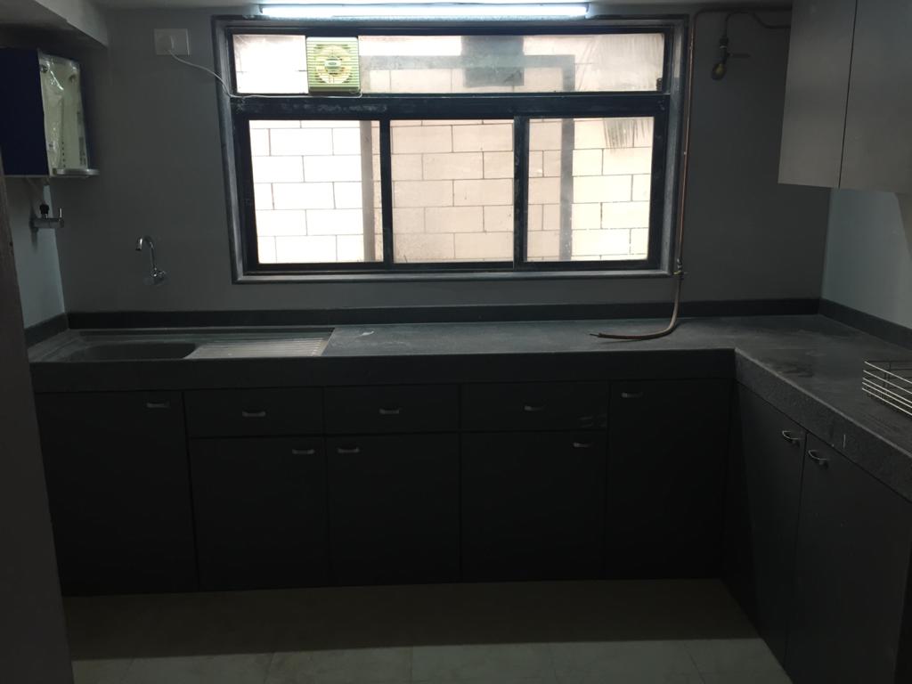 3 BHK Apartment for Rent in Almeida park Mumbai