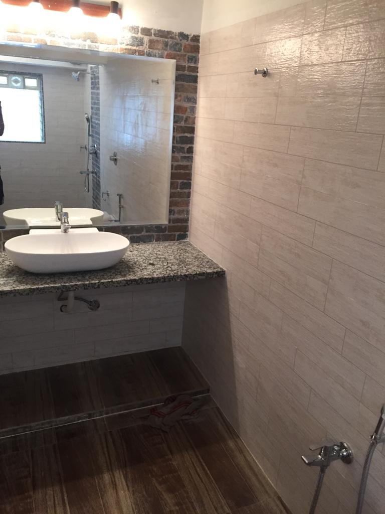 3 BHK Apartment for Rent in Almeida park Mumbai