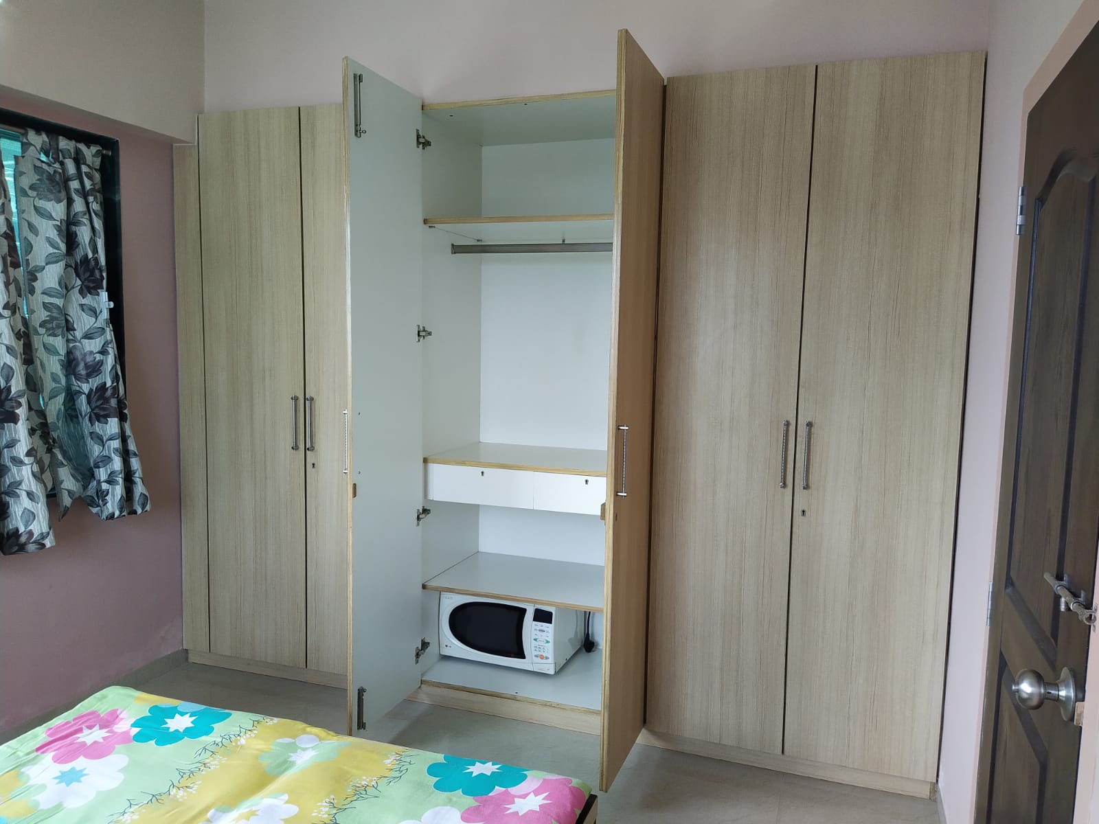 1 BHK Apartment for Sale in V S  Marg Mumbai