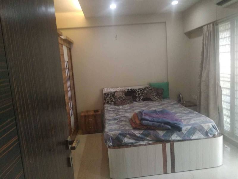 2 BHK Apartment for Rent in 15th Road Mumbai