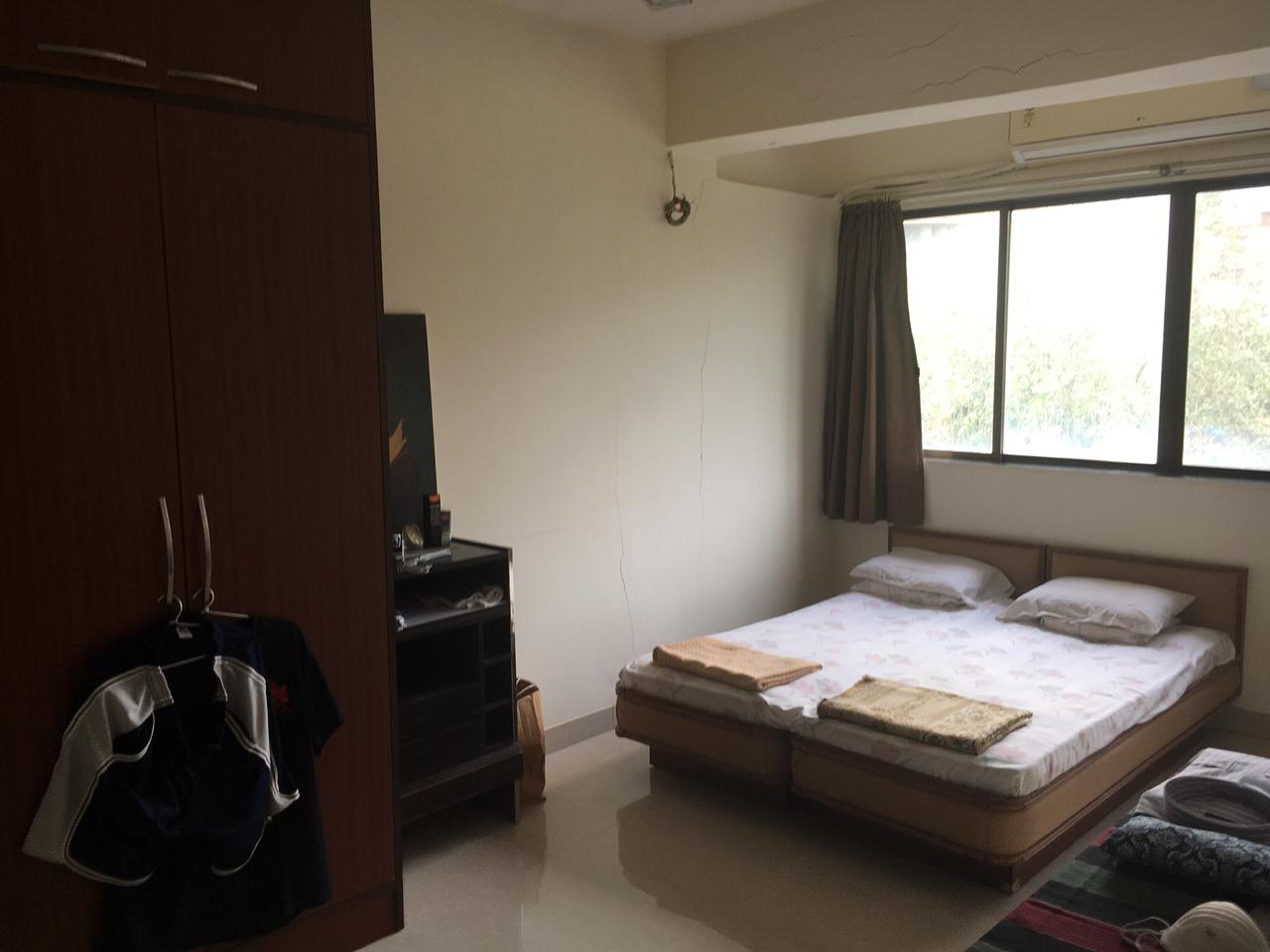 2 BHK Apartment for Rent in Nepeansea Road Mumbai