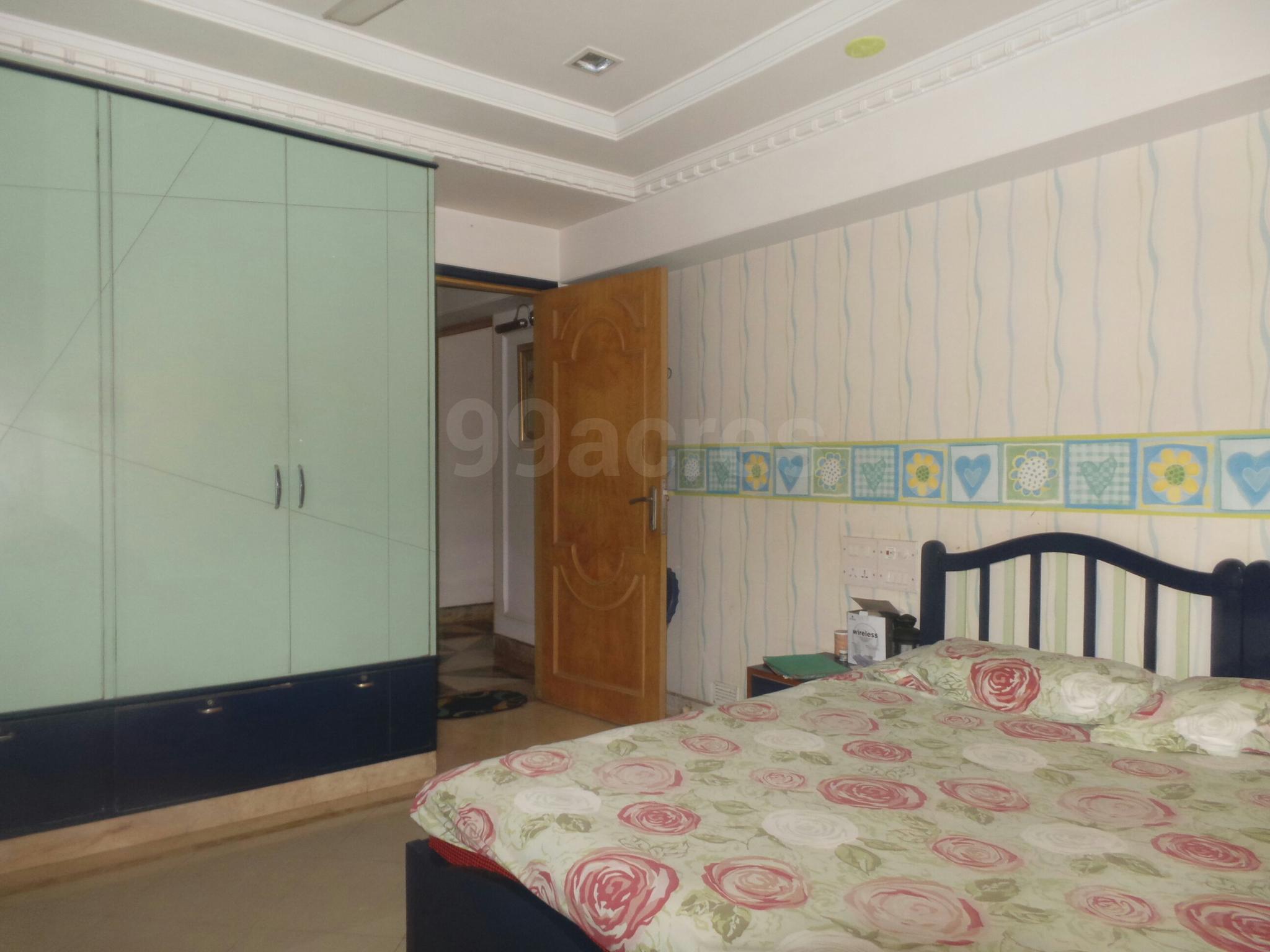 3 BHK Apartment for Sale in Almeida park Mumbai