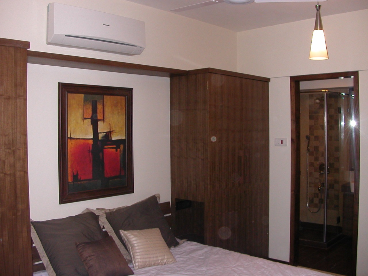 2 BHK Apartment for Rent in Perry cross road Mumbai