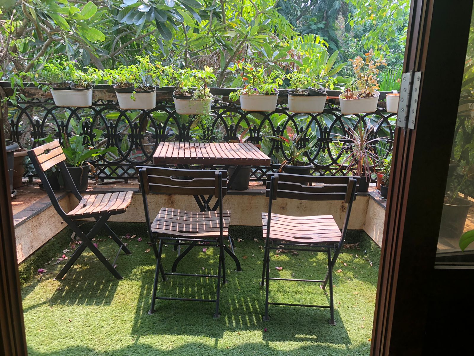 2 BHK Apartment for Rent in Perry cross road Mumbai