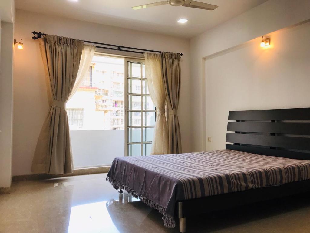 3 BHK Apartment for Rent in Khar West Mumbai