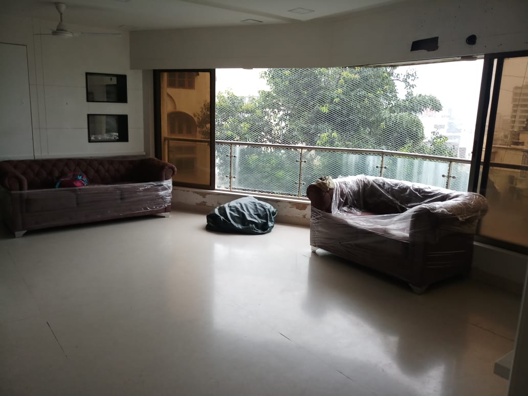 2 BHK Apartment for Sale in Pali Hill Mumbai