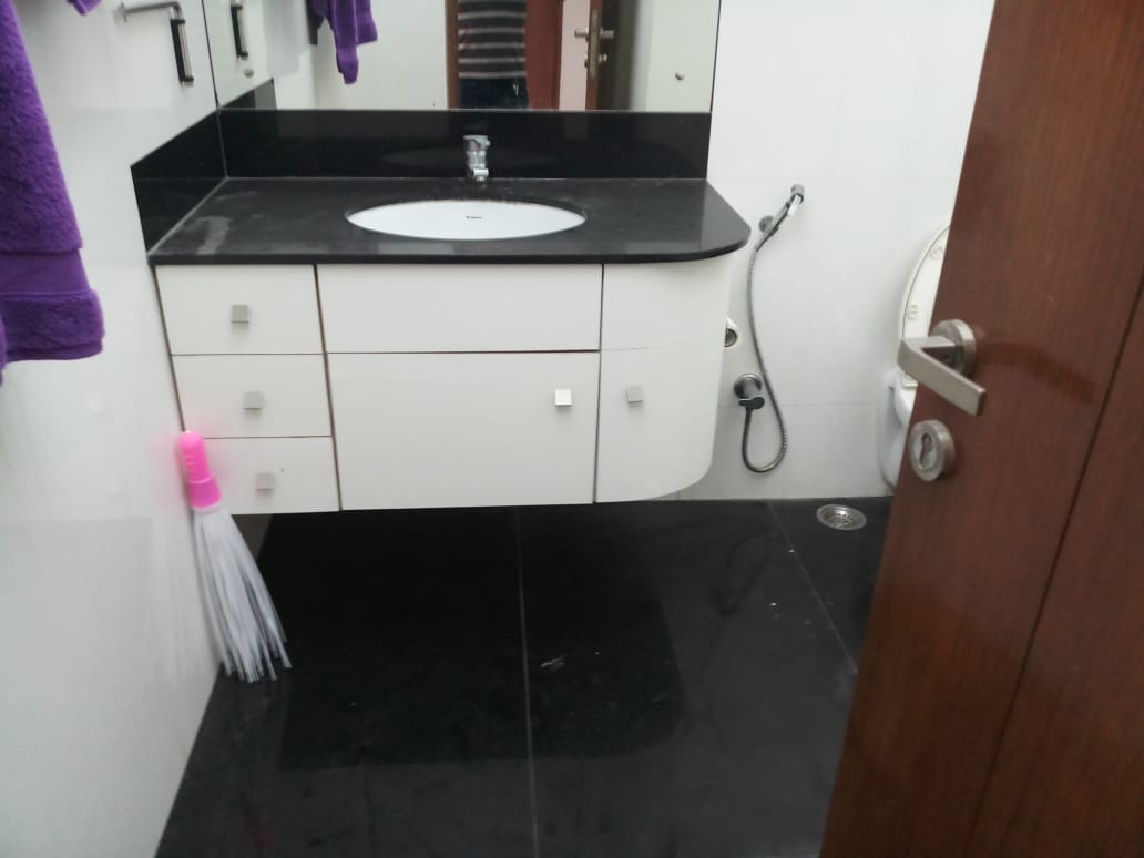 2 BHK Apartment for Sale in Pali Hill Mumbai