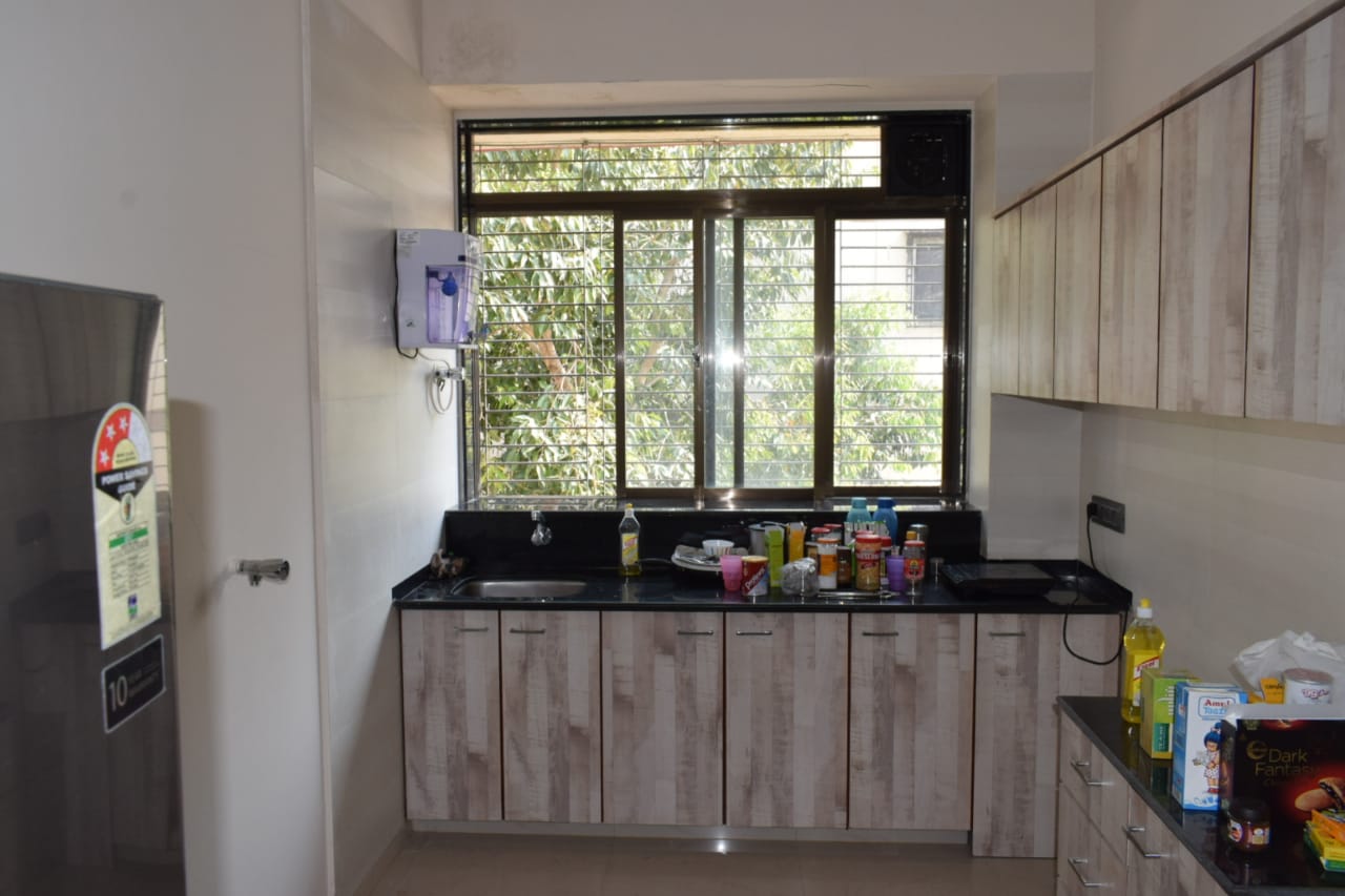 Studio Apartment for Rent in S V Road Mumbai