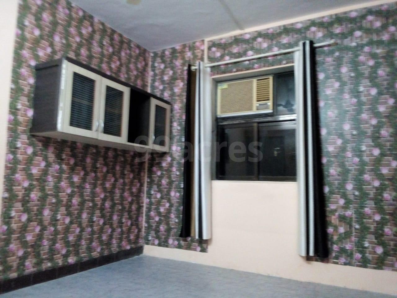 1 BHK Apartment for Rent in 2nd Hasnabad Lane Mumbai