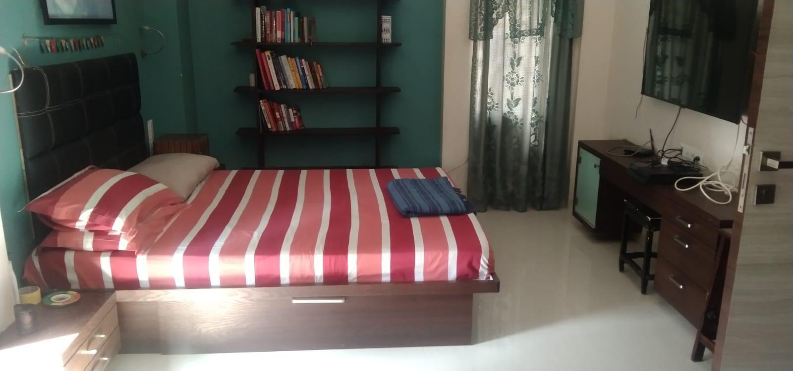 5 BHK Apartment for Sale in Adarsh Nagar Mumbai