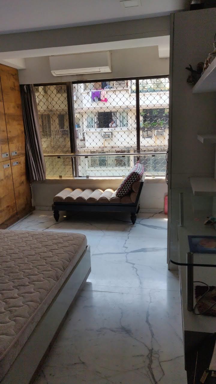 2 BHK Apartment for Sale in Khar West Mumbai