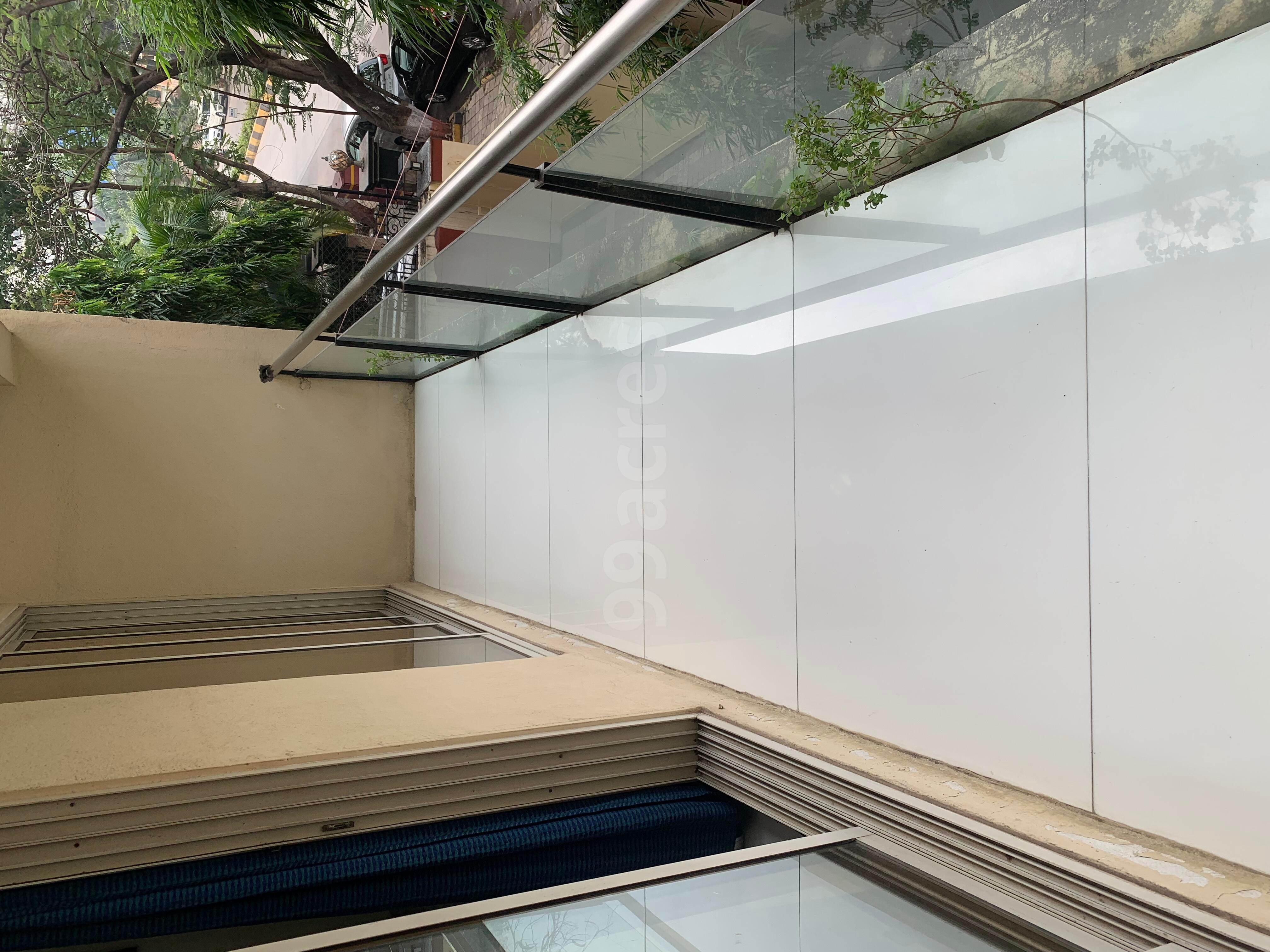 2 BHK Apartment for Sale in N S Road no.10 Mumbai