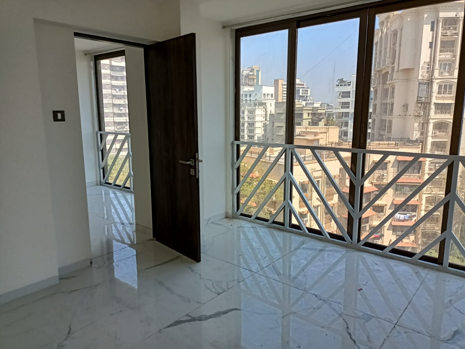 3 BHK Apartment for Sale in Bandra West Mumbai