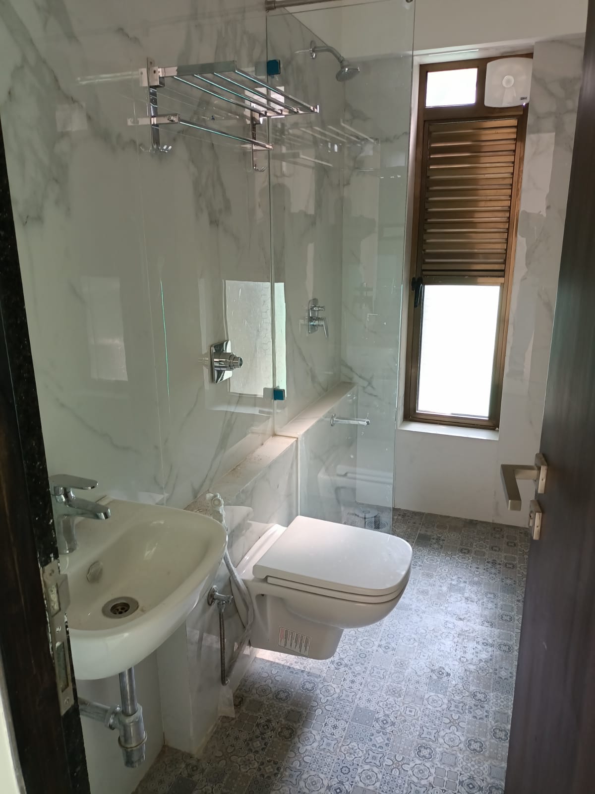 3 BHK Apartment for Sale in Bandra West Mumbai