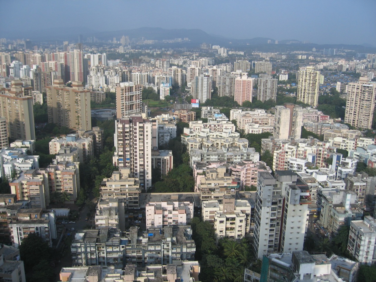 4 BHK Apartment for Sale in Lokhandwala Complex Mumbai