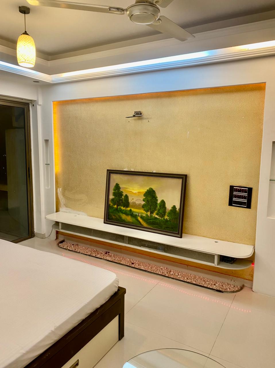4 BHK Apartment for Sale in Lokhandwala Complex Mumbai