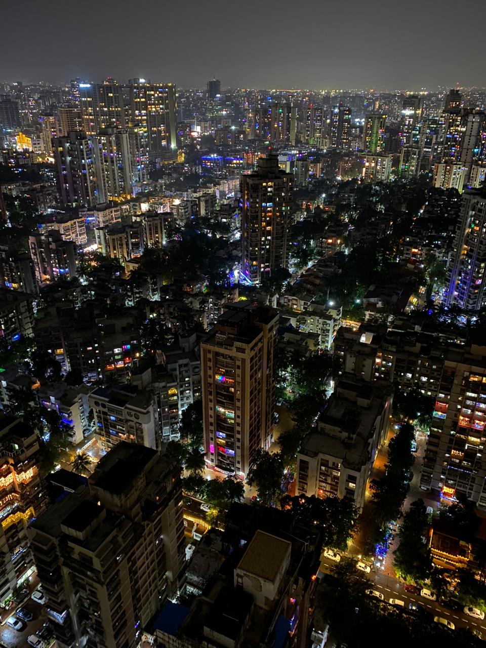 4 BHK Apartment for Sale in Lokhandwala Complex Mumbai