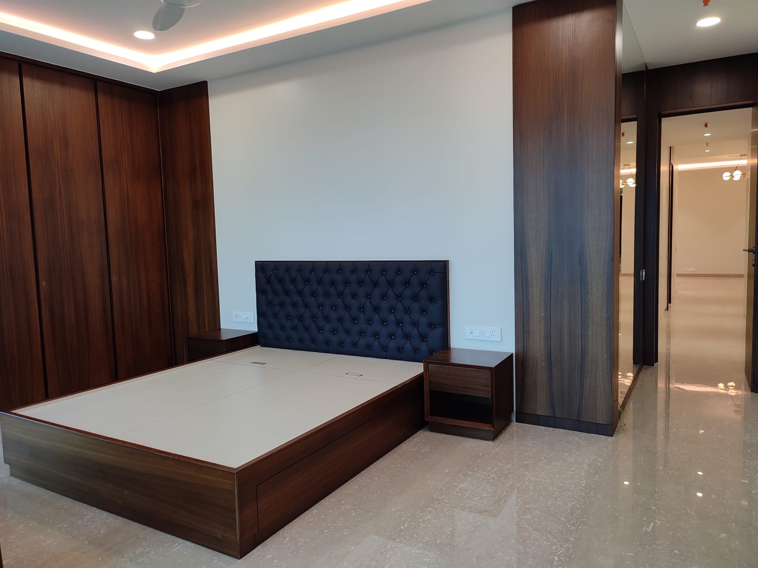 3 BHK Apartment for Sale in Ambedkar road Mumbai