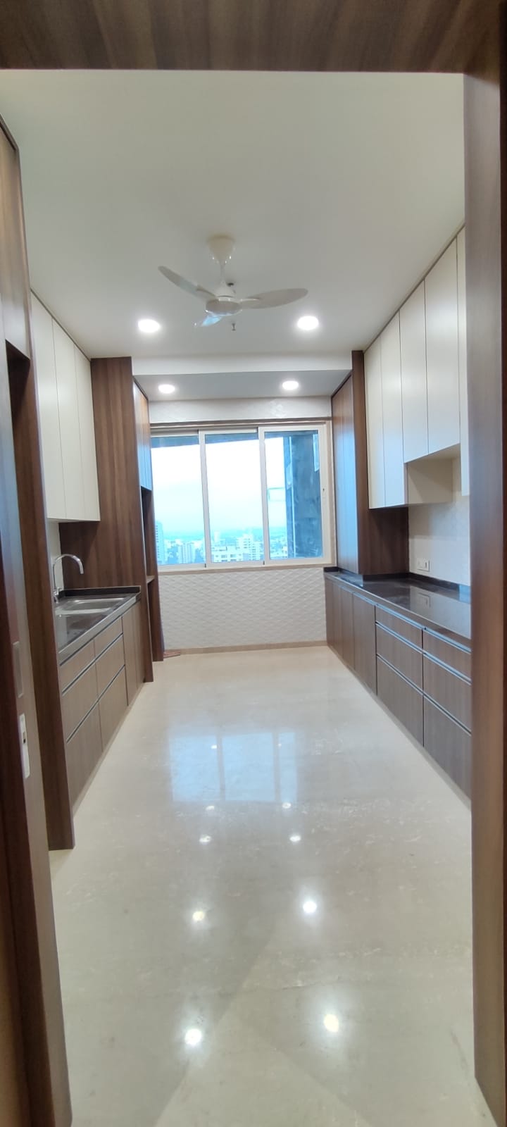 3 BHK Apartment for Sale in Ambedkar road Mumbai