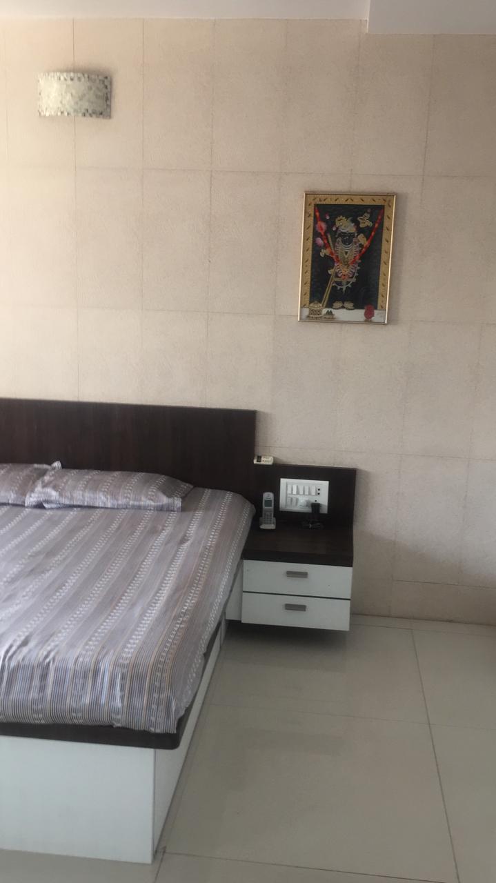 2 BHK Apartment for Sale in Andheri West Mumbai