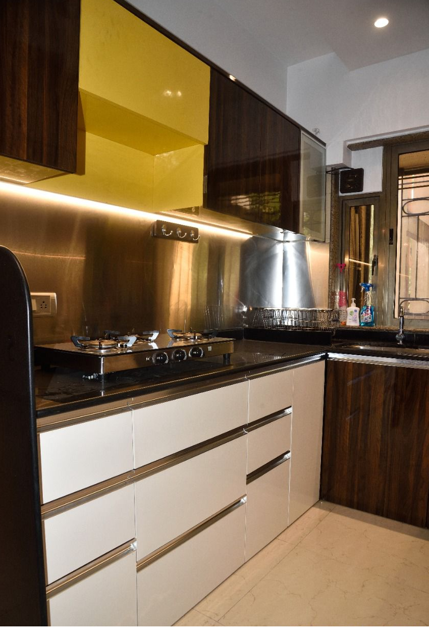 2 BHK Apartment for Sale in Almeida park Mumbai