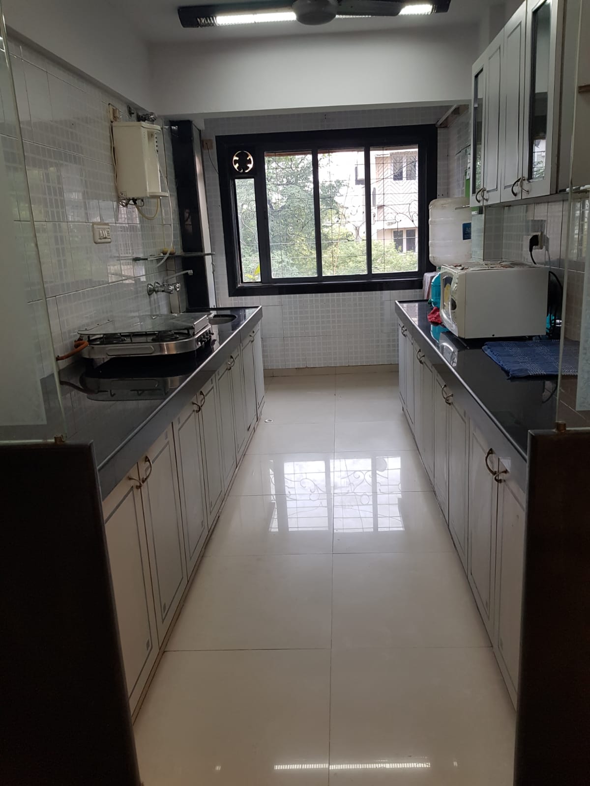 4 BHK Apartment for Sale in Yari Road Mumbai