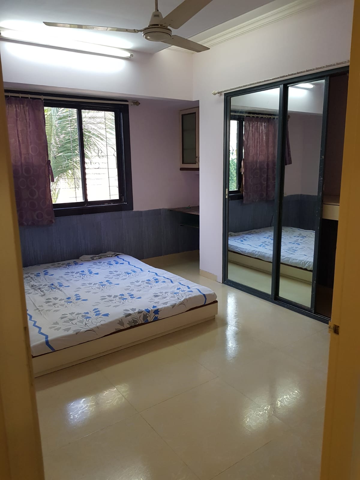 4 BHK Apartment for Sale in Yari Road Mumbai