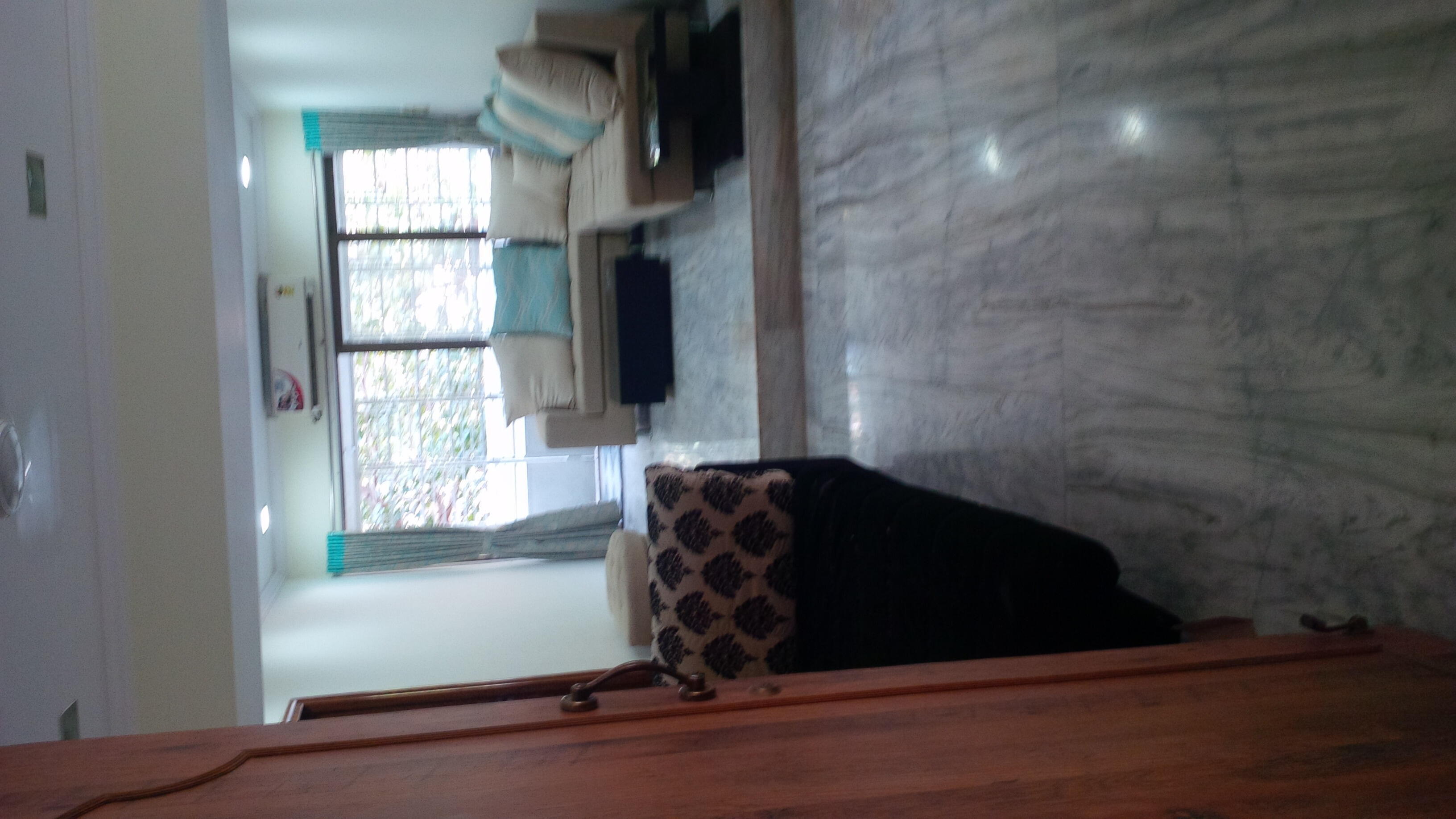 3 BHK Apartment for Rent in Bandra West Mumbai