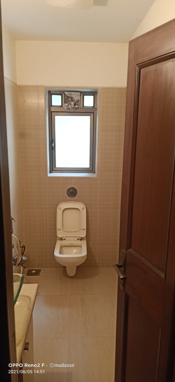 4 BHK Apartment for Sale in JVPD Mumbai