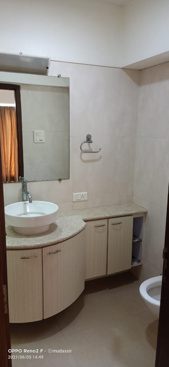 4 BHK Apartment for Sale in JVPD Mumbai