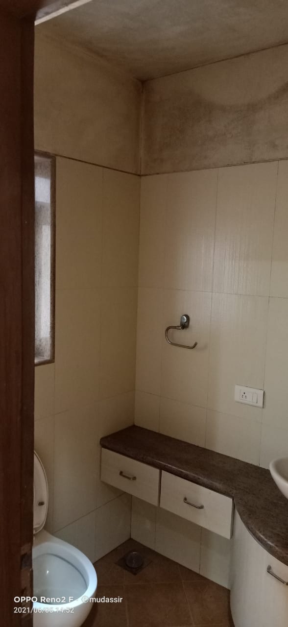 4 BHK Apartment for Sale in JVPD Mumbai