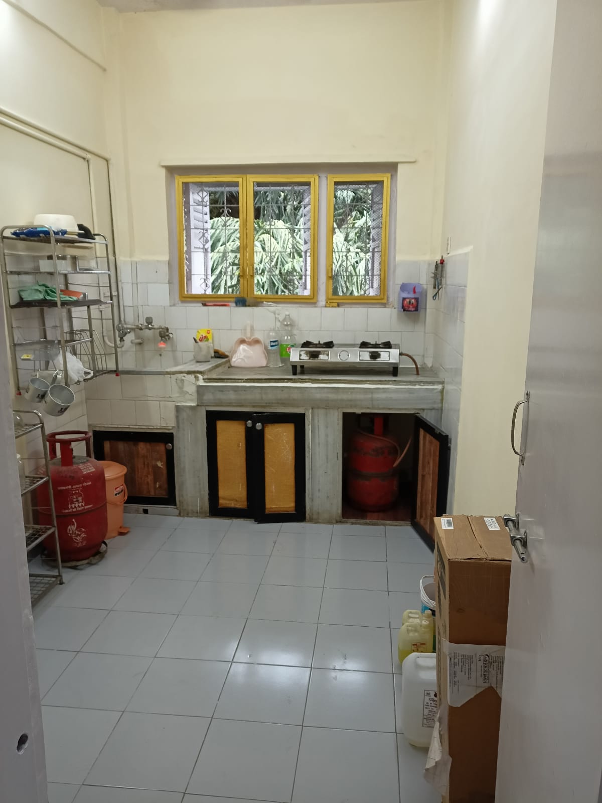 2 BHK Apartment for Rent in 31 Road Mumbai