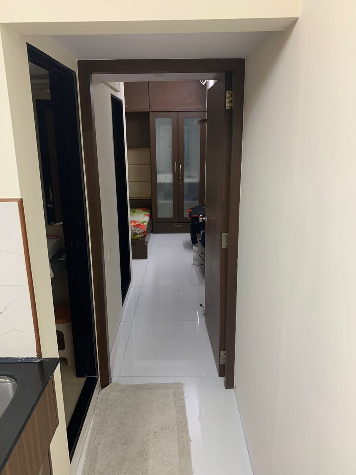 1 BHK Apartment for Rent in Bandra Reclamation Mumbai