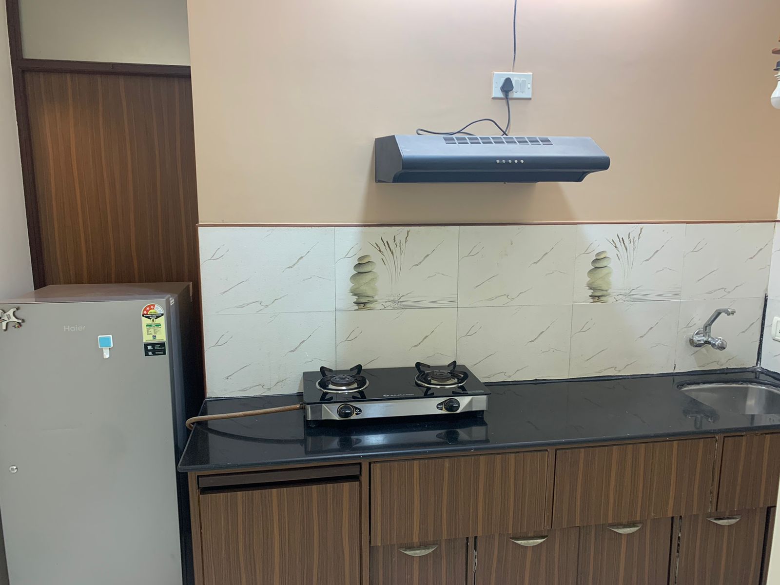1 BHK Apartment for Rent in Bandra Reclamation Mumbai