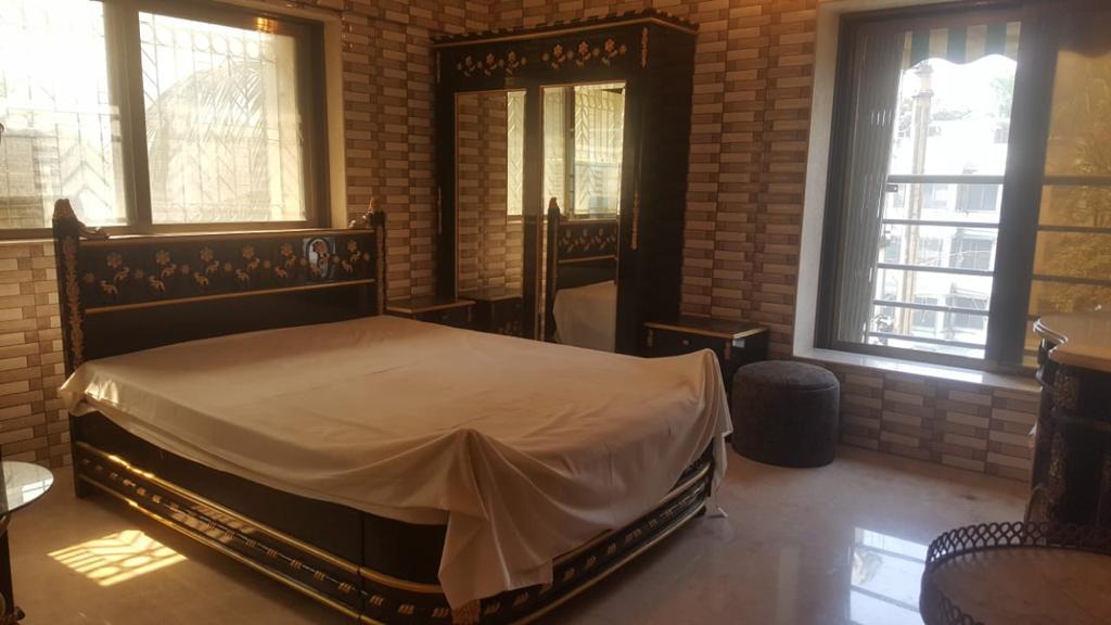 4 BHK Apartment for Sale in JVPD Mumbai