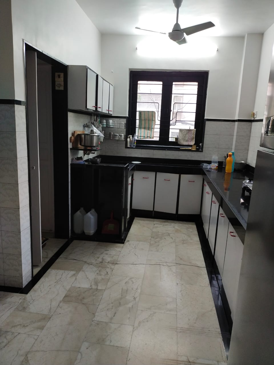 6 BHK Penthouse for Sale in Poddar St Mumbai