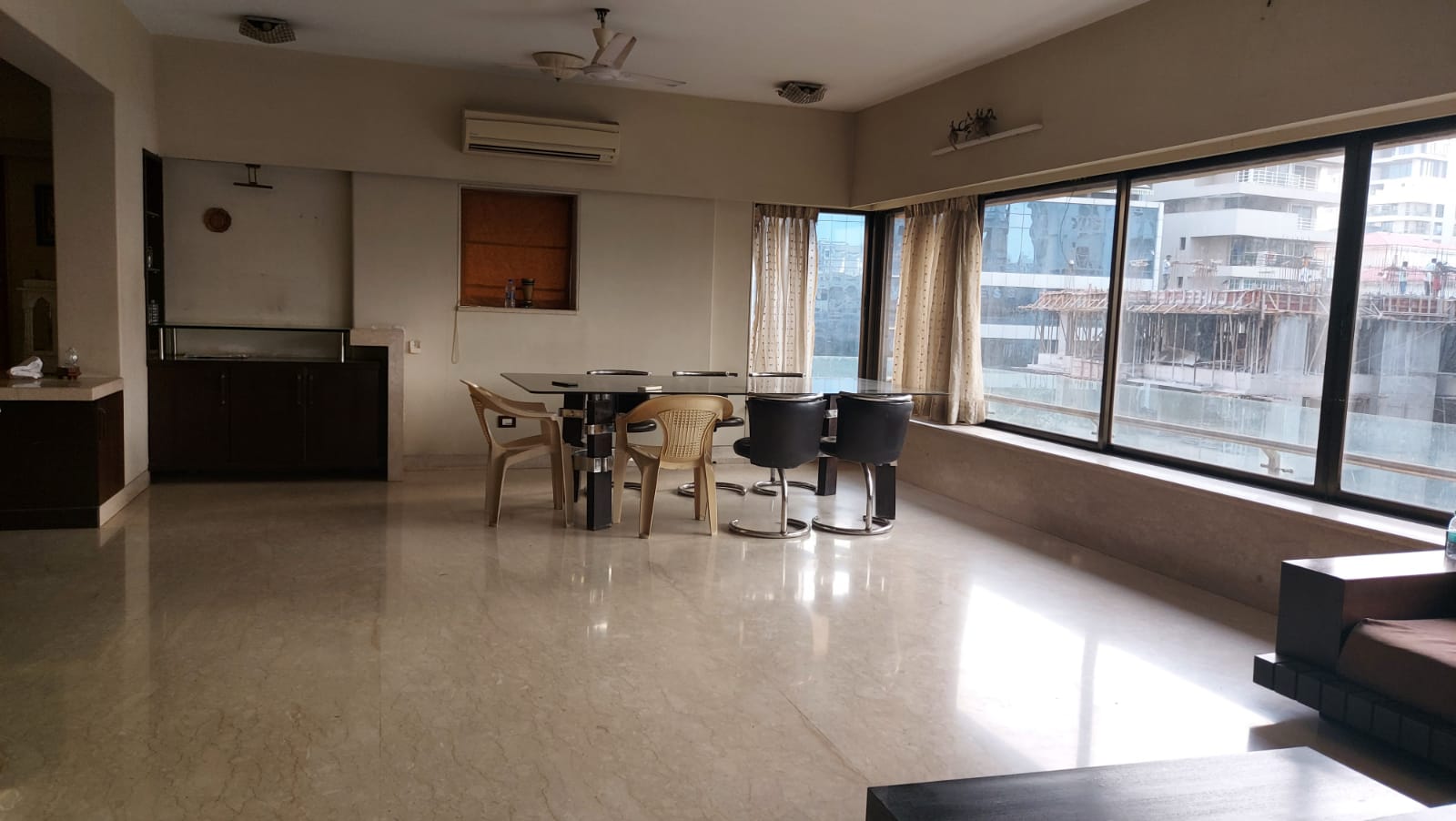 4 BHK Apartment for Rent in 15th Road Mumbai