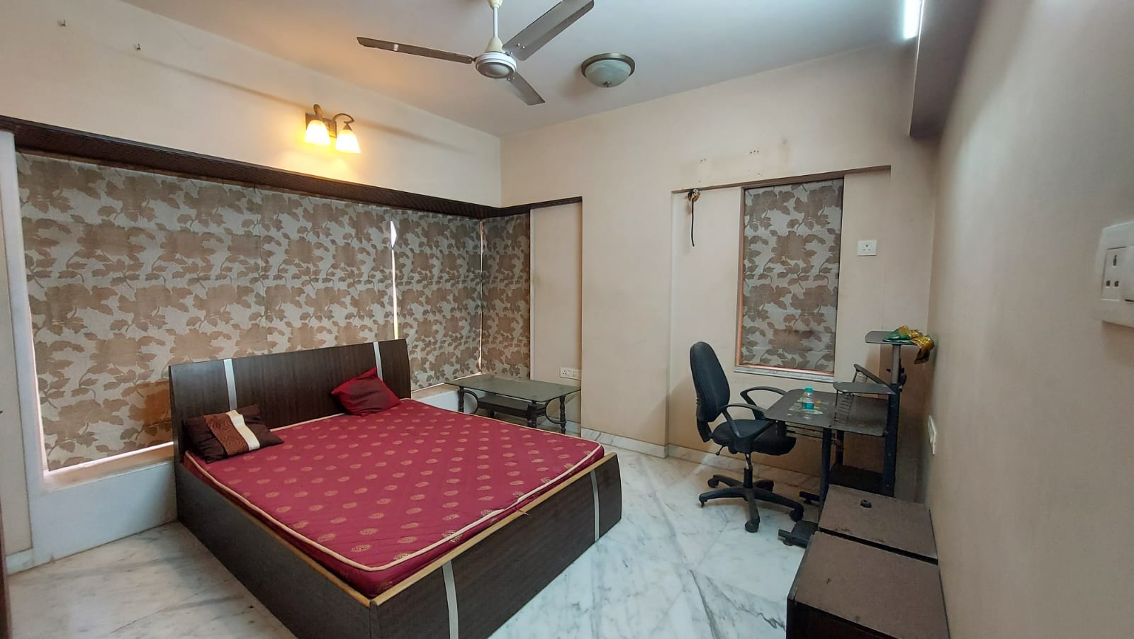 4 BHK Apartment for Rent in 15th Road Mumbai
