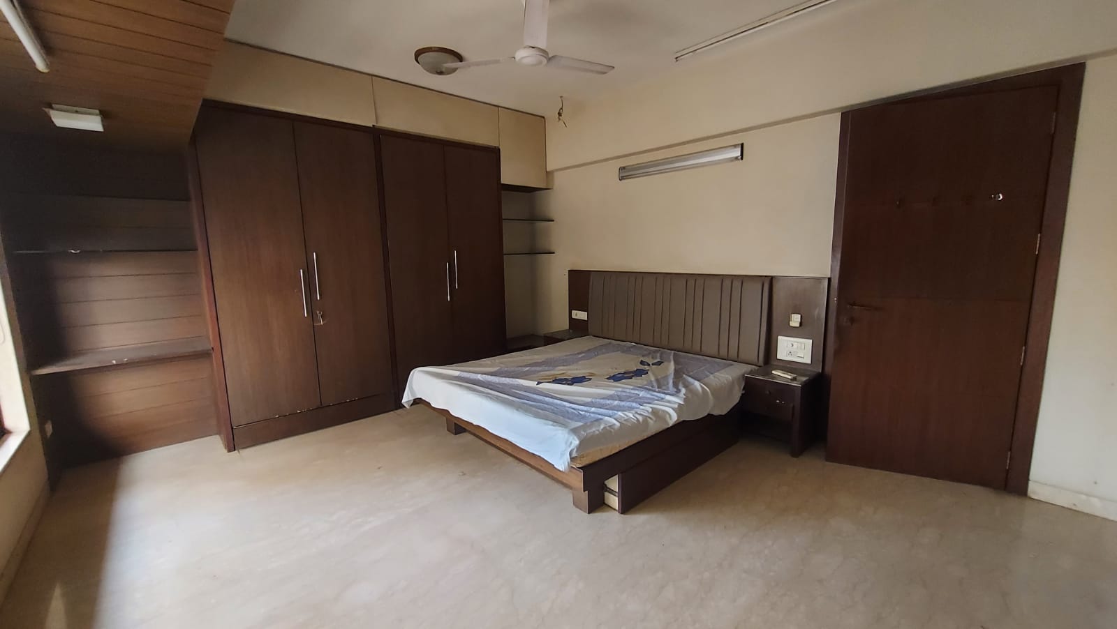 4 BHK Apartment for Rent in 15th Road Mumbai