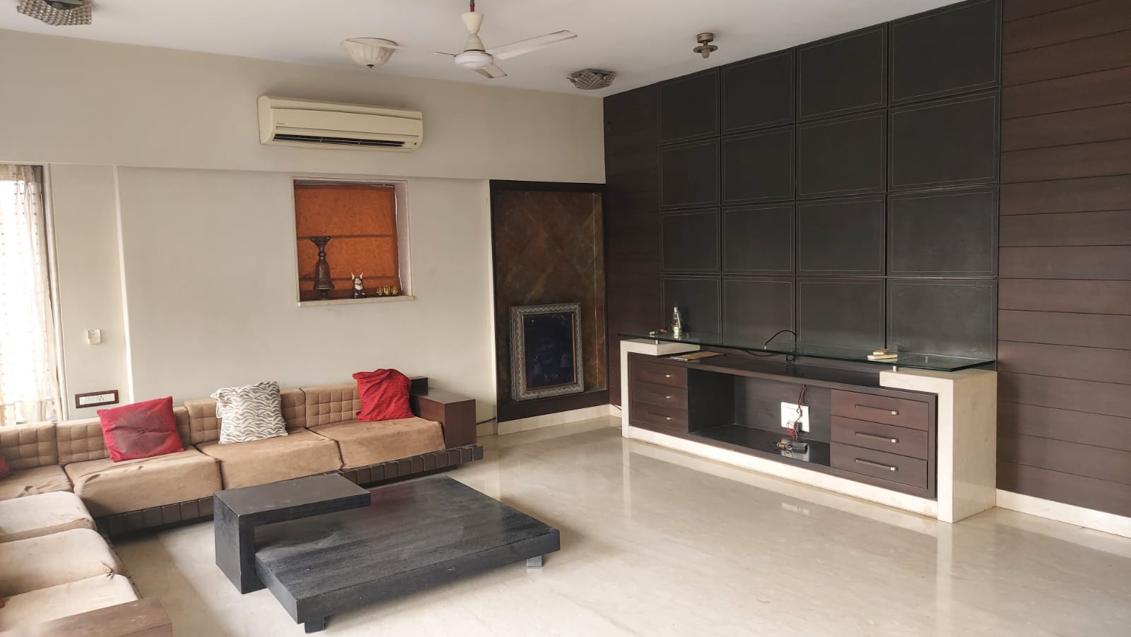4 BHK Apartment for Rent in 15th Road Mumbai
