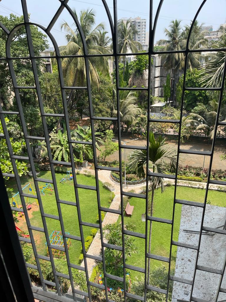 2 BHK Apartment for Rent in Juhu Circle Mumbai