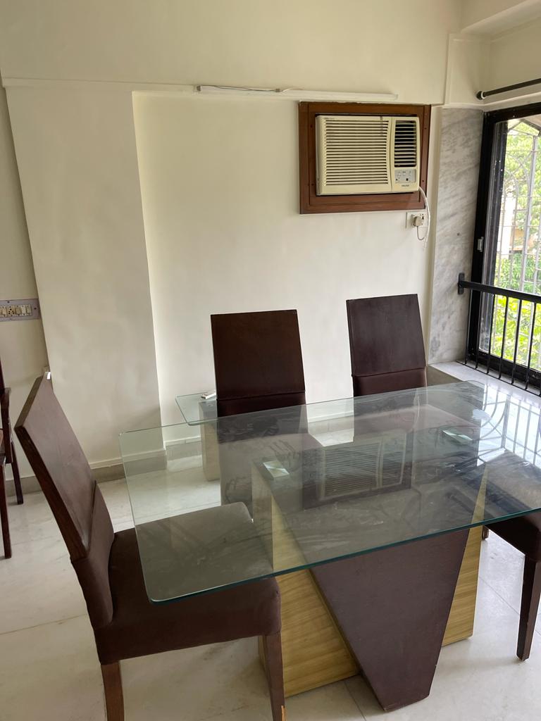 2 BHK Apartment for Rent in Juhu Circle Mumbai