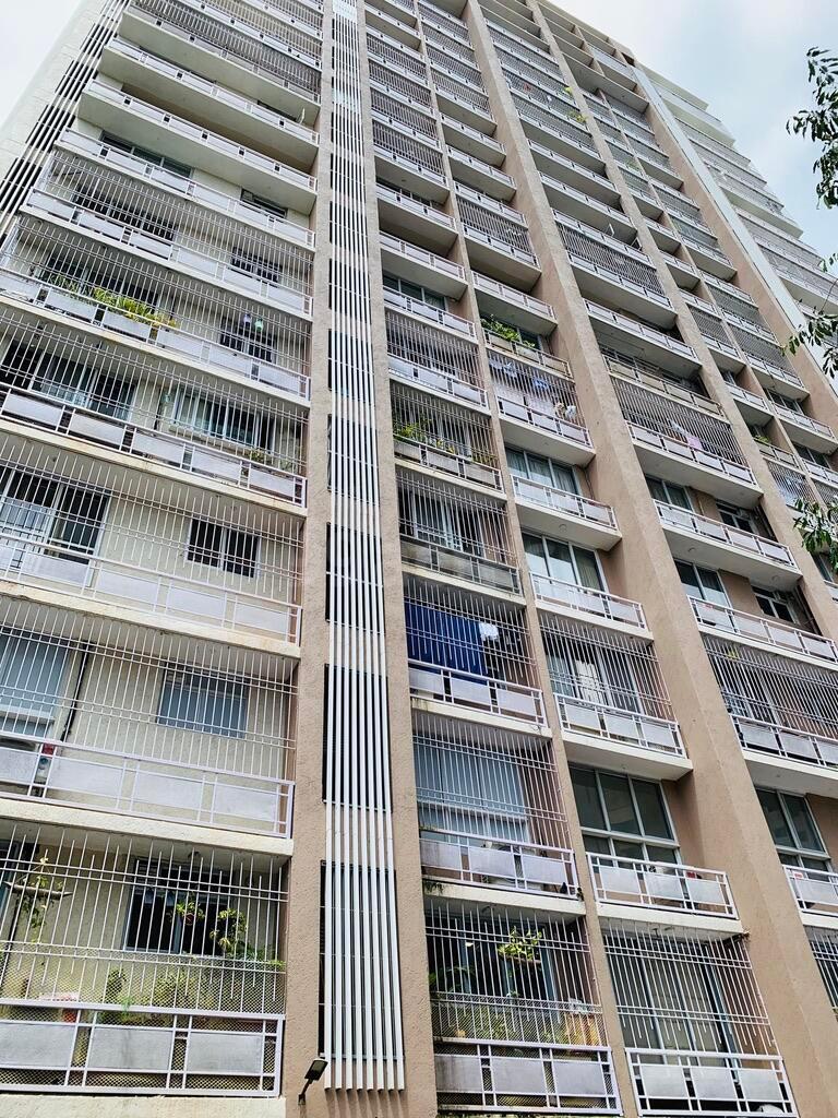 2 BHK Apartment for Sale in Bandra East Mumbai