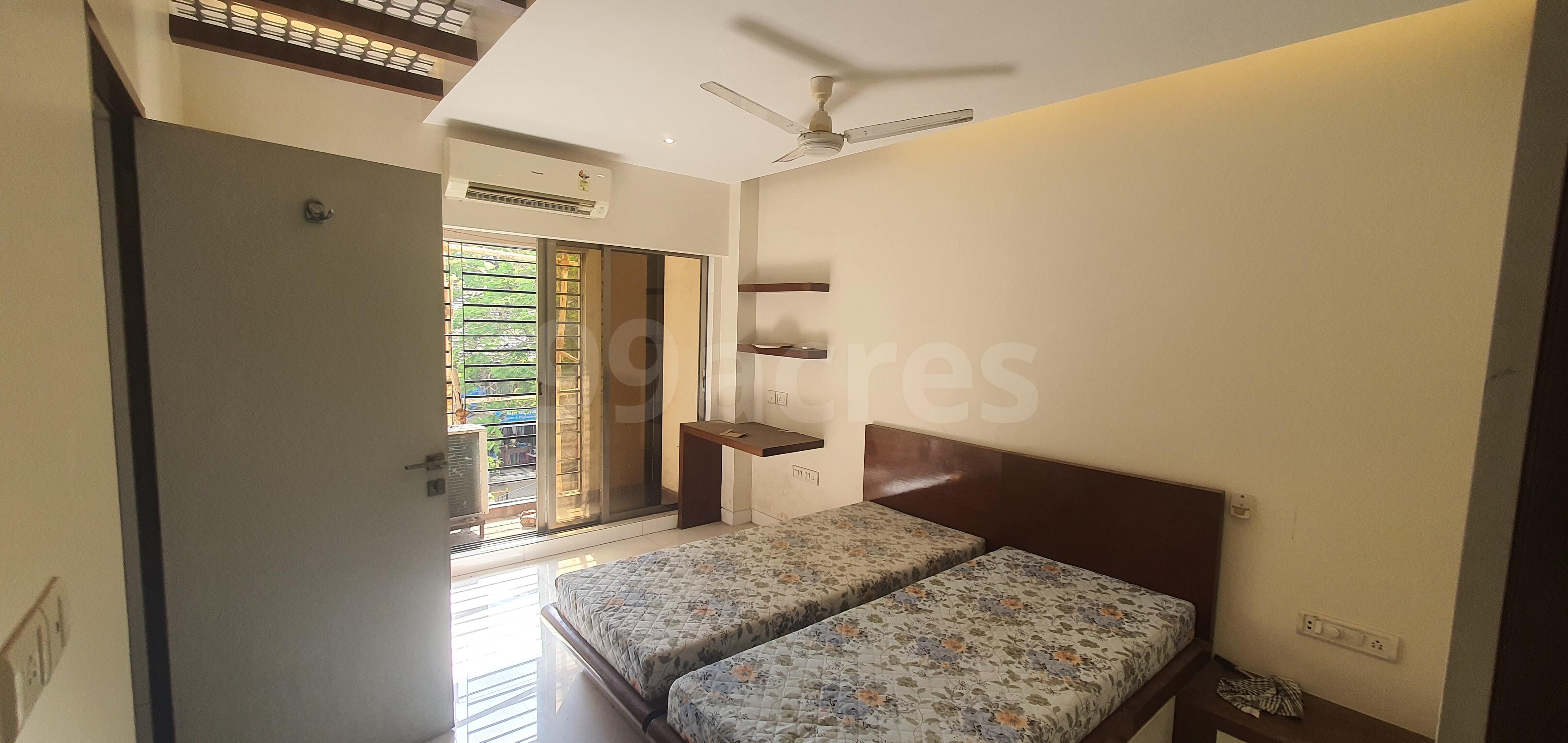 2 BHK Apartment for Sale in Khar West Mumbai