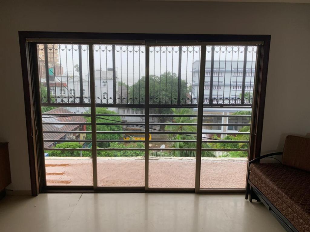2 BHK Apartment for Sale in Mahim West Mumbai