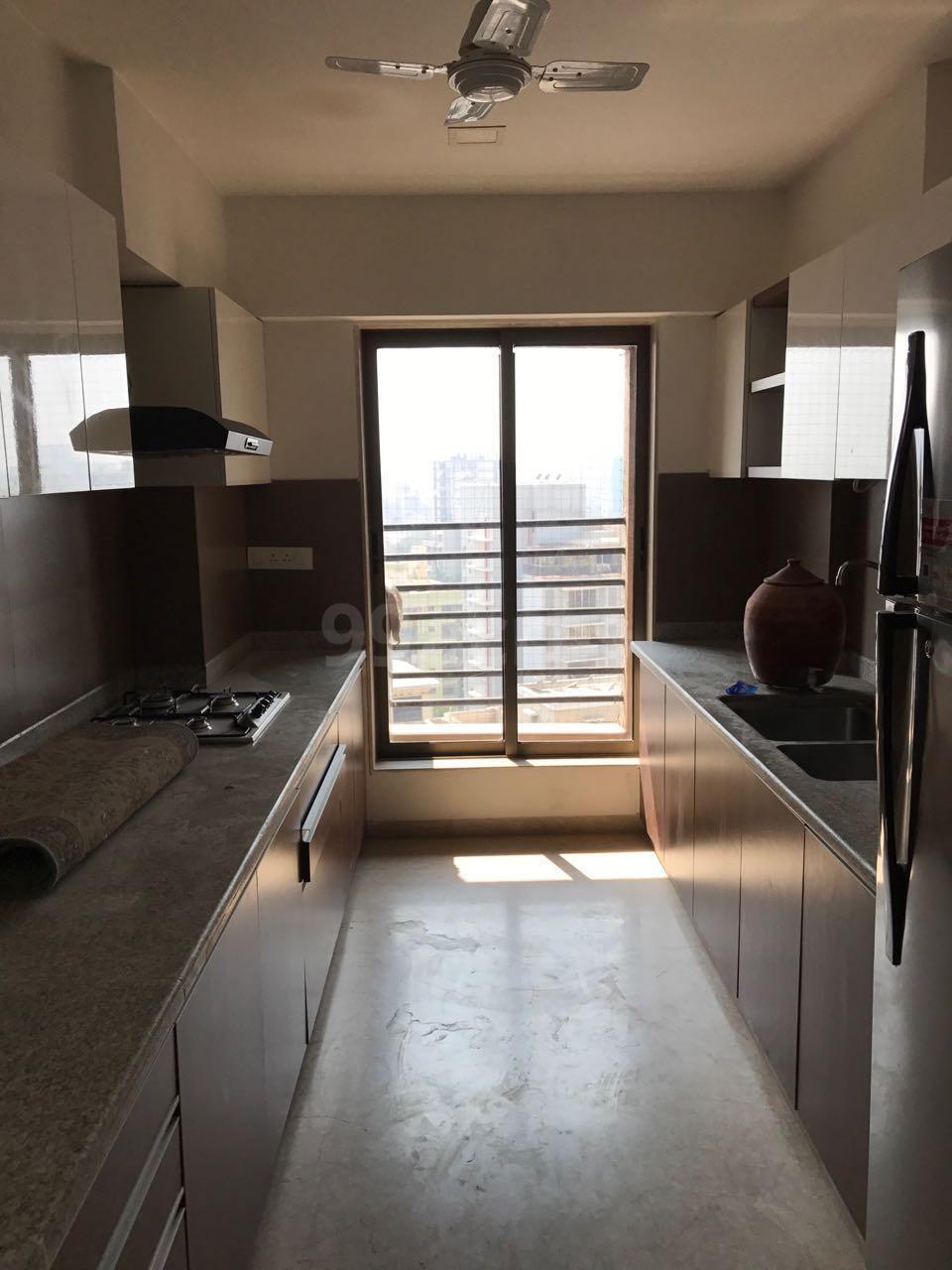 2 BHK Apartment for Sale in 2nd Hasnabad Lane Mumbai