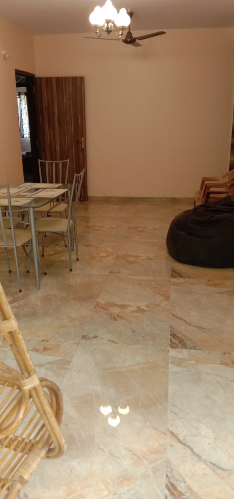 2 BHK Apartment for Rent in Juhu Mumbai
